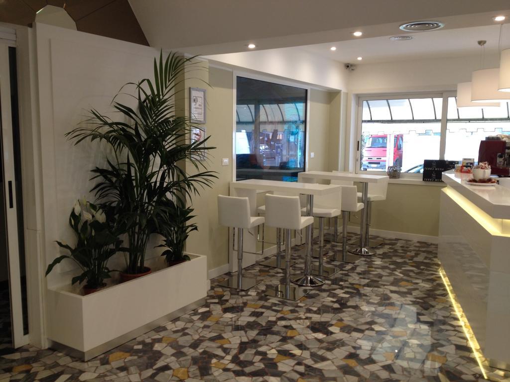 Hotel Roma Лидо ди Йезоло Екстериор снимка
