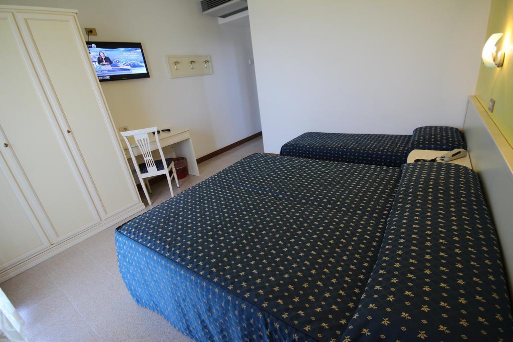 Hotel Roma Лидо ди Йезоло Екстериор снимка